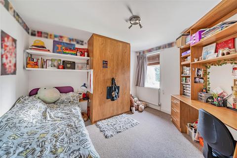 4 bedroom semi-detached house for sale, Ashcombe Gardens, Edgware