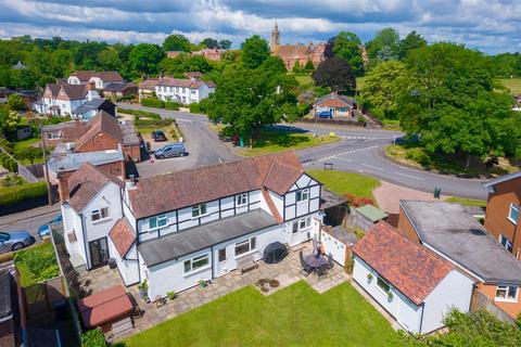 4 bedroom detached house for sale, Lower Ferry Lane, Callow End, Worcester
