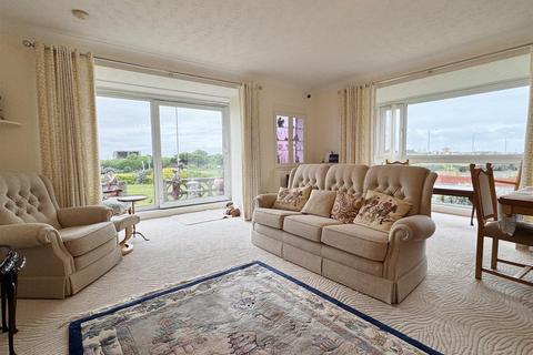 2 bedroom apartment for sale, Links Court, South Promenade, Lytham St Annes