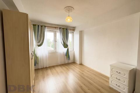 2 bedroom apartment for sale, Westbourne House, Wheatlands TW5