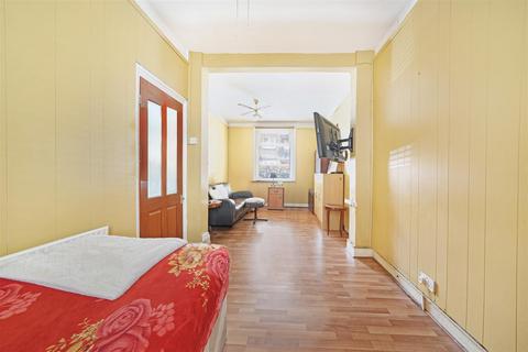 3 bedroom terraced house for sale, Ellsworth Street, London