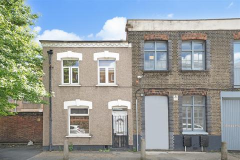 3 bedroom terraced house for sale, Ellsworth Street, London