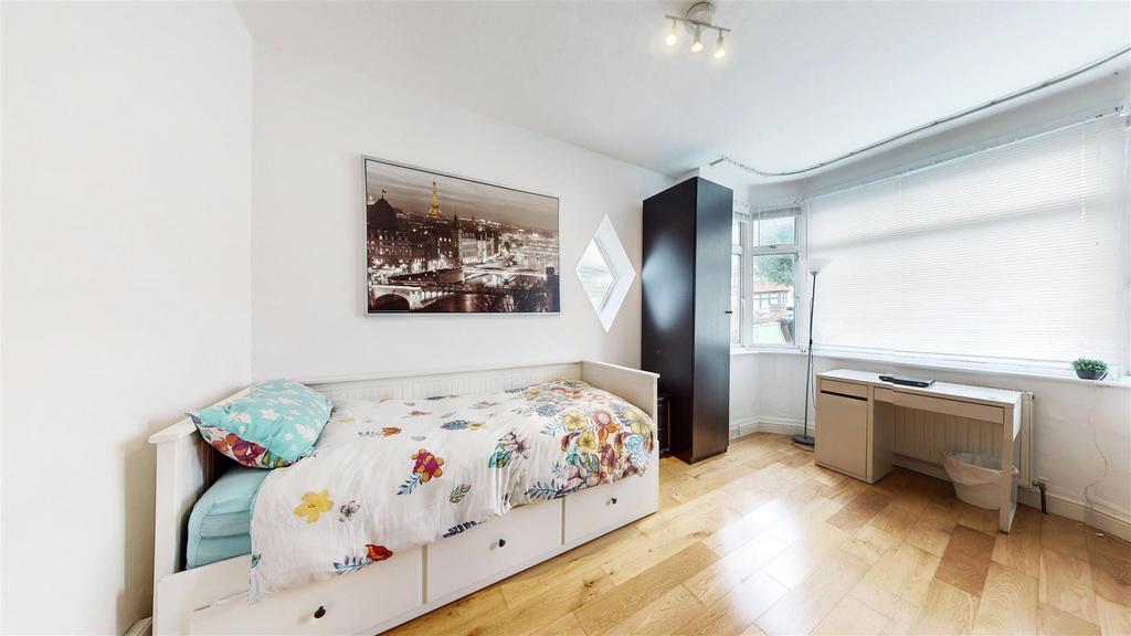 Bedroom.jpg