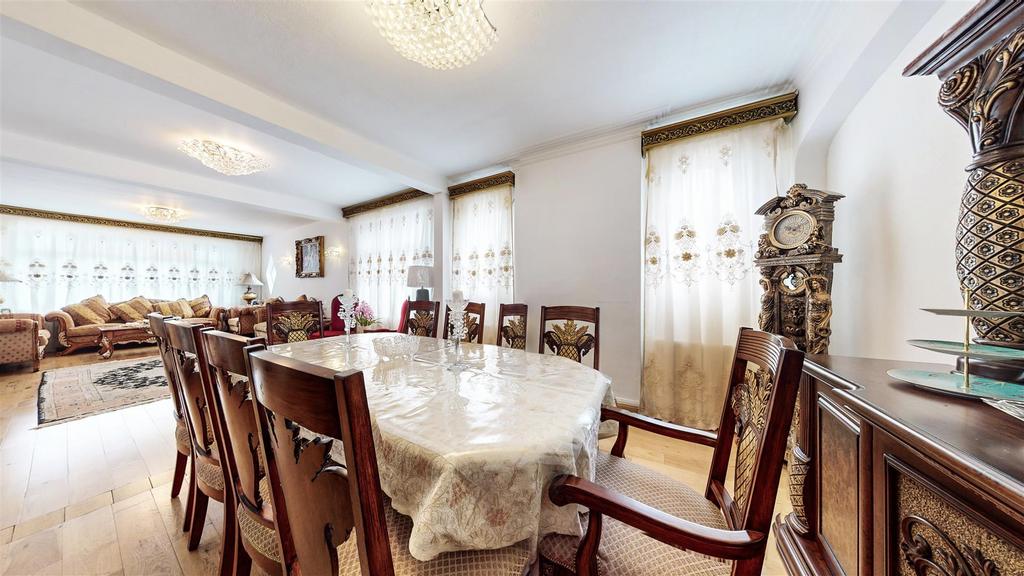 Dining area.jpg