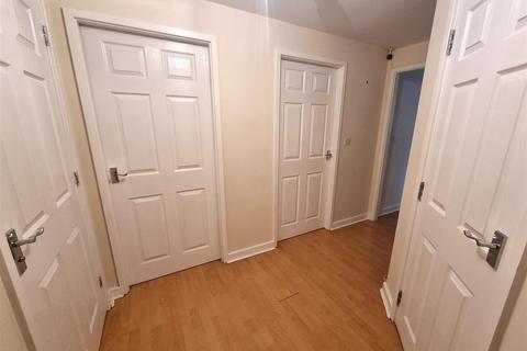 2 bedroom apartment for sale, Cromwell Mount, Pontefract