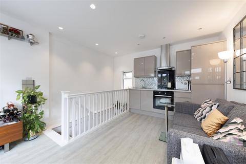 1 bedroom maisonette for sale, Woodside Road, South Norwood