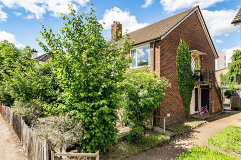 21 Lawrence Road, London, SE25 5AA