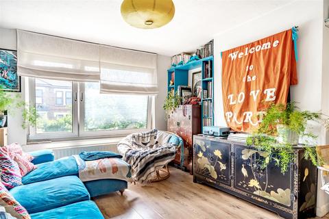 21 Lawrence Road, London, SE25 5AA