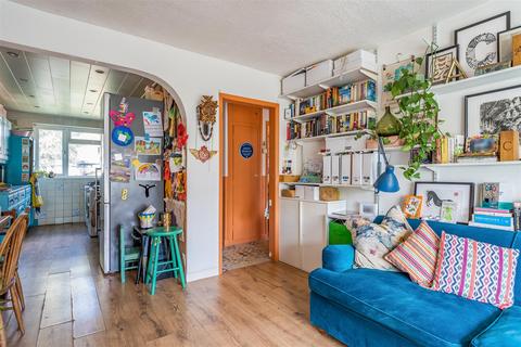 21 Lawrence Road, London, SE25 5AA