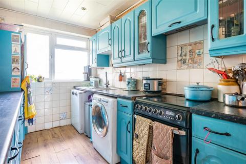 21 Lawrence Road, London, SE25 5AA