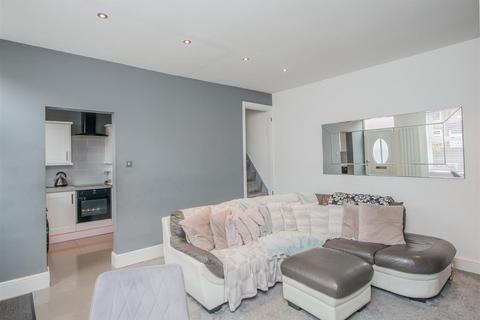 2 bedroom terraced house for sale, Roseneath Terrace, Leeds