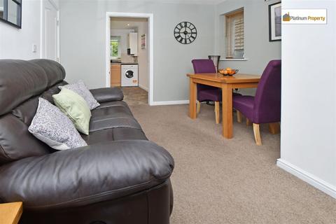 2 bedroom apartment for sale, Cavell Court, Stoke-On-Trent ST11