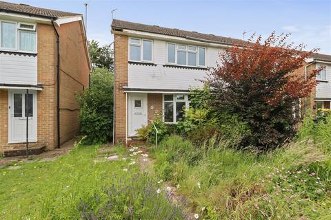 75 Bramble Drive, Hailsham, BN27 3EQ