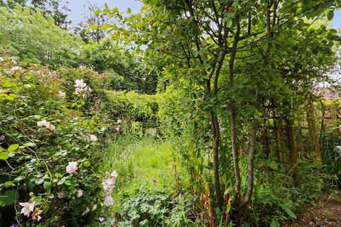 75 Bramble Drive, Hailsham, BN27 3EQ