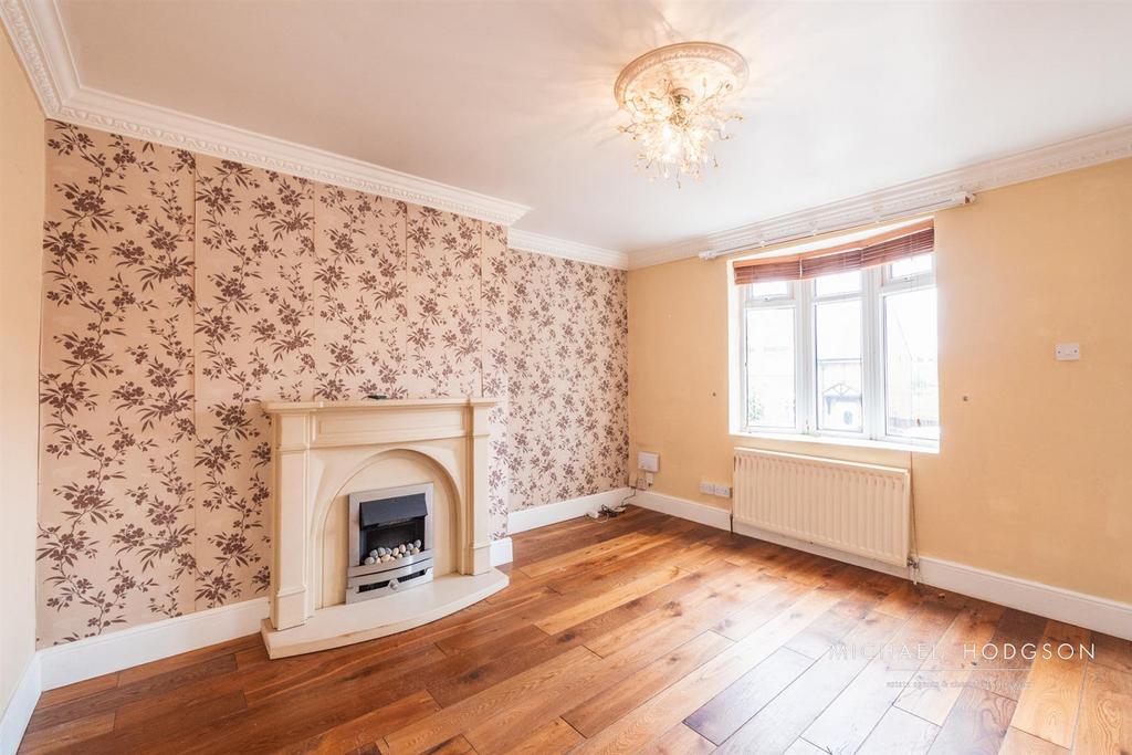 Shrewsbury Crescent, Humbledon... 2 bed semidetached house for sale