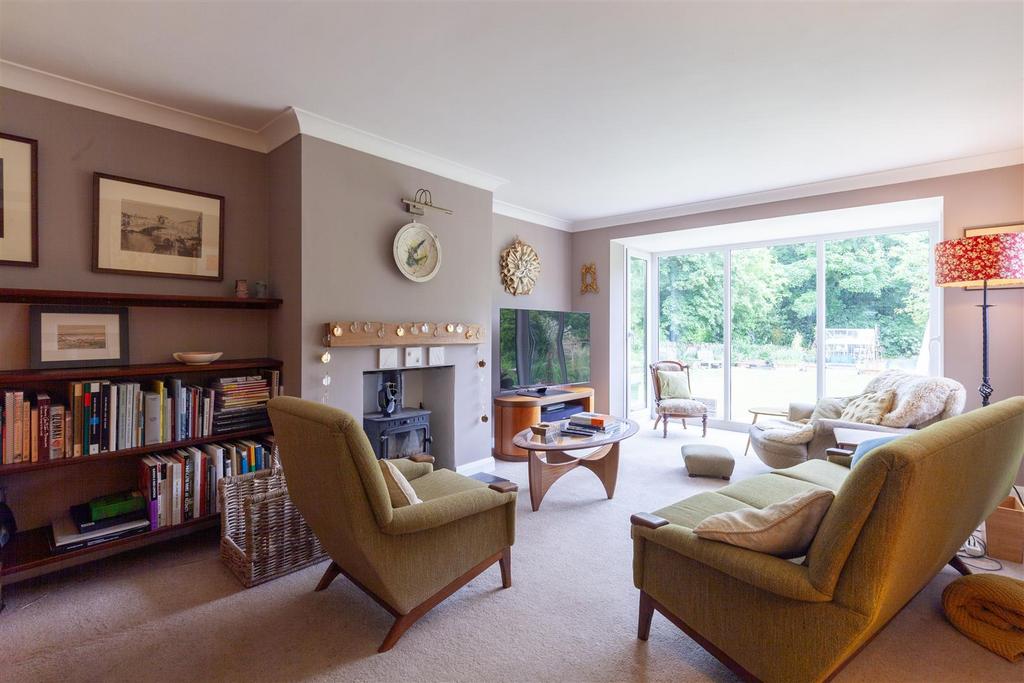 Sitting Room 1.jpg