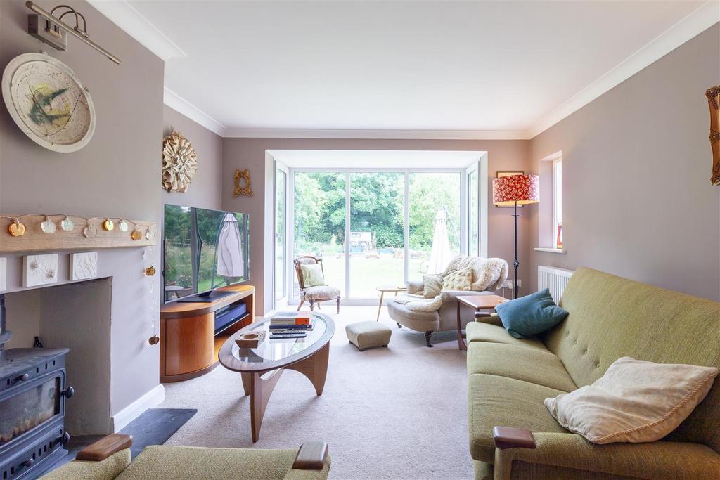 Sitting Room 2.jpg