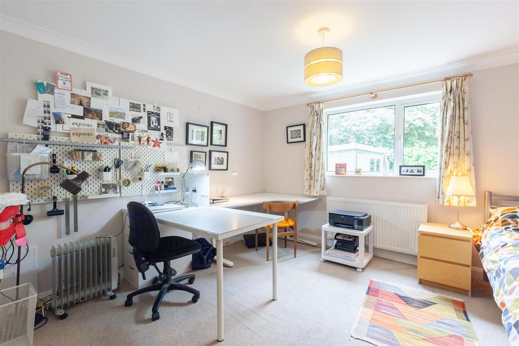 Bedroom 3 2.jpg