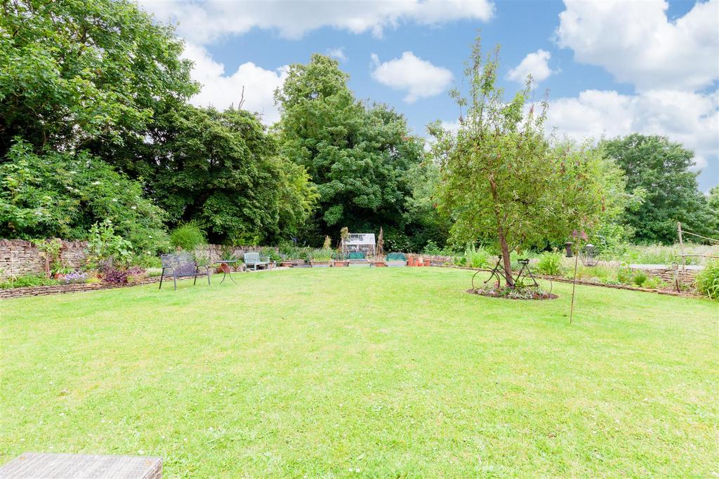 Garden 2.jpg