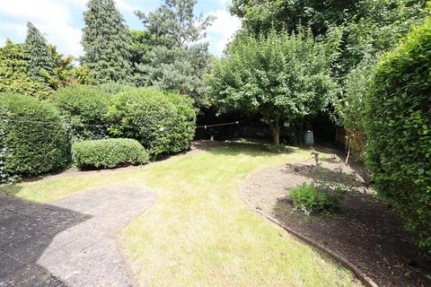 2 Baydon Drive, Reading, RG1 6JB