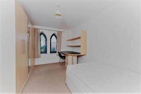 5 bedroom flat to rent, Carmine House