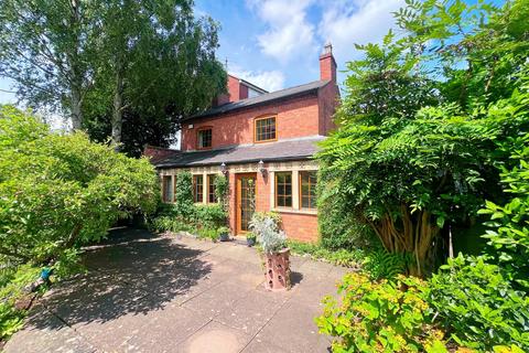 2 bedroom detached house for sale, Warwick Road, Stratford-upon-Avon