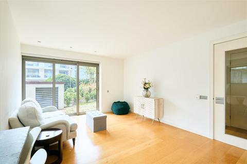 2 bedroom apartment for sale, Riverside Quarter, Wandsworth, SW18