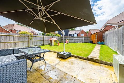 10 Crab Apple Drive, Black Notley, Braintree, CM77 8FW