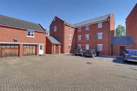 34 Beamont Walk, Brockworth, Gloucester, GL3 4BL