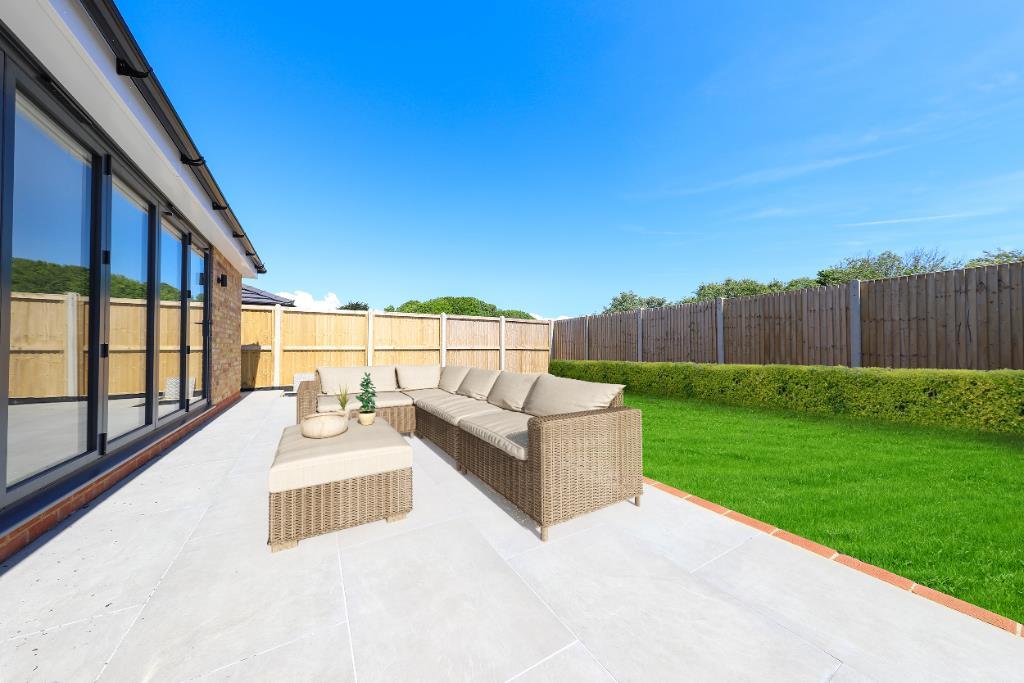 Nicholas james downswalk garden  (3) (Portal Size)