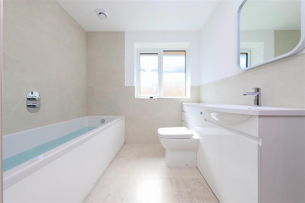 Nicholas james downswalk bathroom .jpg