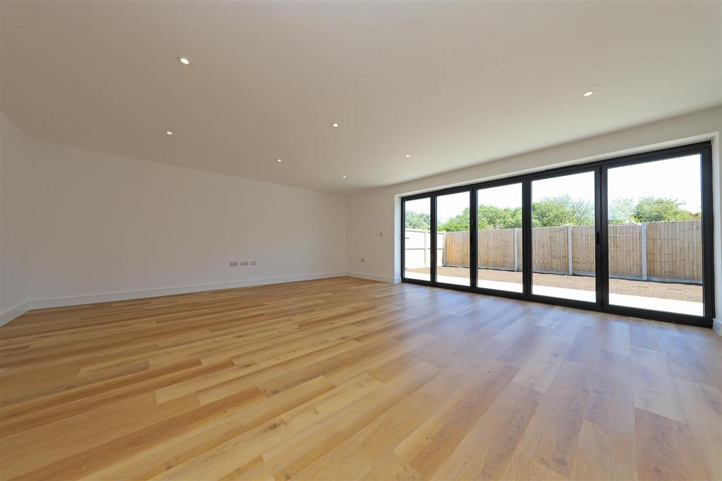 Nicholas james downswalk living .jpg