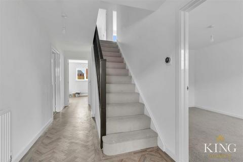 75 Bailey Avenue, Meon Vale, Stratford-upon-avon, CV37 8QW