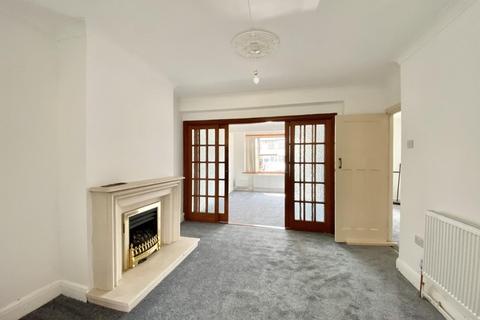 3 bedroom house to rent, Waltham Avenue, Hayes