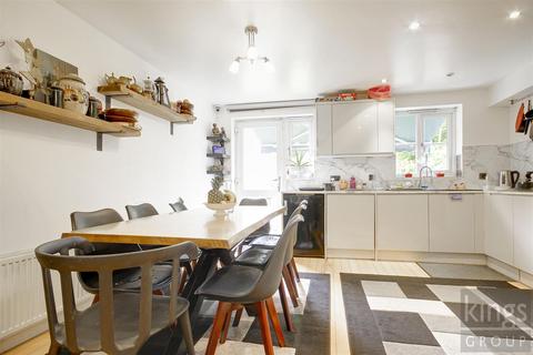 12 Rigby Place, Enfield, EN3 6GZ