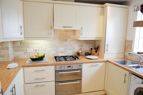 41 Bentley Grove, Calne, SN11 8EJ