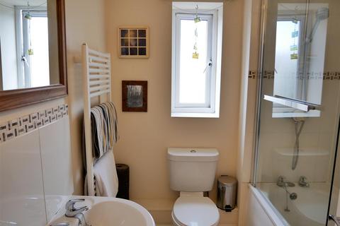 41 Bentley Grove, Calne, SN11 8EJ