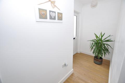 33a Cae Gwyrdd, St Clears, Carmarthen, SA33 4BE