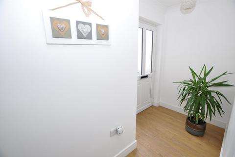 33a Cae Gwyrdd, St Clears, Carmarthen, SA33 4BE