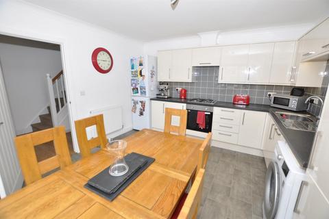 33a Cae Gwyrdd, St Clears, Carmarthen, SA33 4BE
