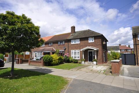 3 bedroom end of terrace house for sale, Bastable Avenue, Barking