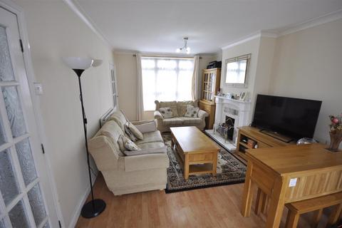 3 bedroom end of terrace house for sale, Bastable Avenue, Barking