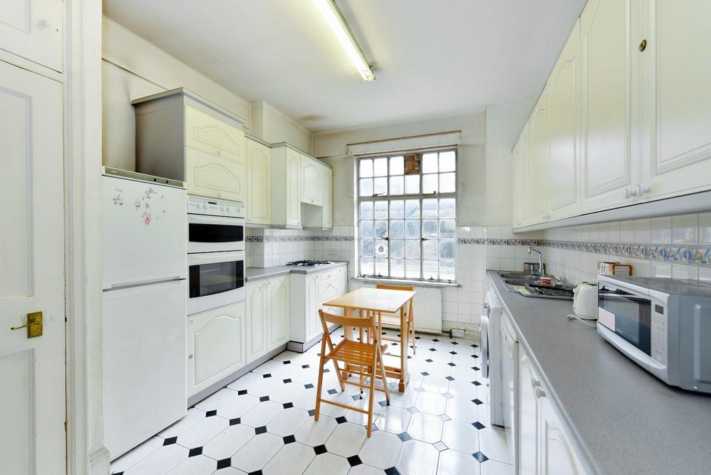 Flat 97 Bryanston Court (6).JPG