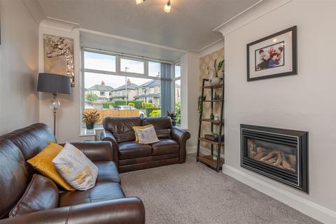 3 bedroom semi-detached house for sale, Sun Wood Avenue, Halifax HX3