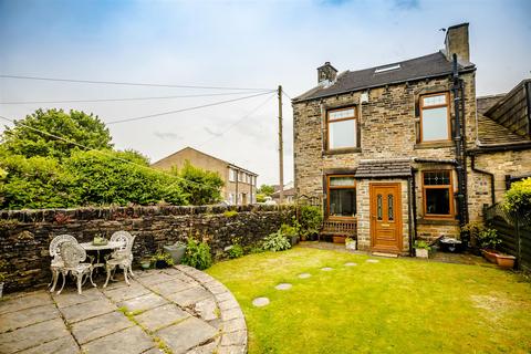 4 bedroom end of terrace house for sale, Shelf Moor Road, Halifax HX3