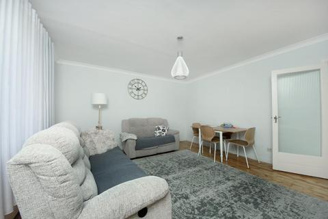 2 bedroom flat for sale, Glebe Court, Grange Road, London