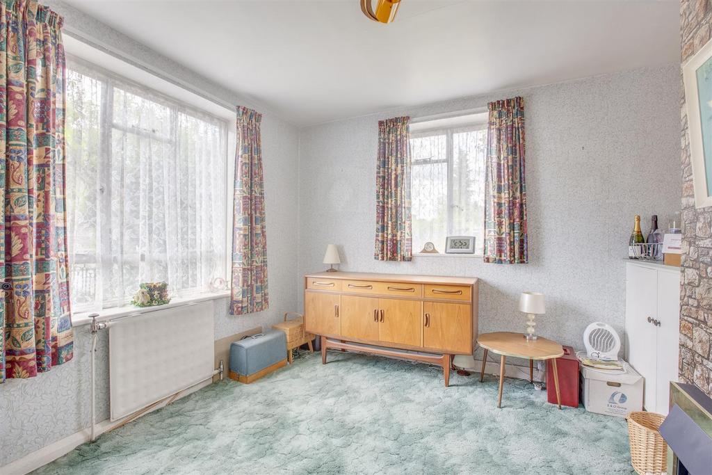 130 A Cressex Road, HP12 4 TZ-6.jpg