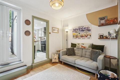 2 bedroom terraced house for sale, Temple End, High Wycombe HP13