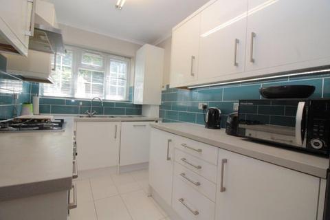 2 bedroom maisonette for sale, The Bartons, Elstree, Elstree