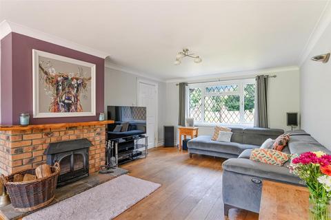 4 bedroom detached house for sale, Dorking Road, Tadworth